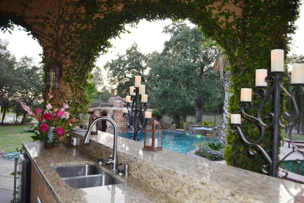 Villa At Cibolo Chase, A Private Resort With Pool Bulverde Exterior photo